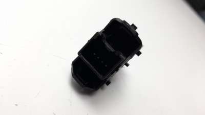 MANDO ELEVALUNAS DELANTERO DERECHO FORD FOCUS LIM.  - M.1059132 / F1ET14529AA