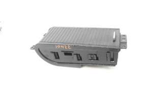 CENICERO RENAULT MEGANE IV BERLINA 5P  - M.1085136 / 969121990R
