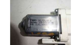 MOTOR ELEVALUNAS DELANTERO DERECHO SEAT ALHAMBRA  - M.665650 / 8K0959801B