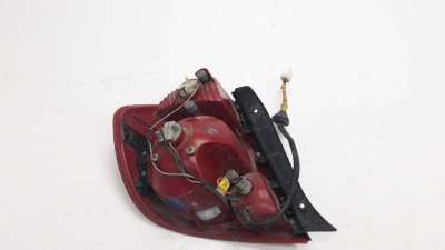 PILOTO TRASERO DERECHO HYUNDAI ACCENT  - M.1064825 / 92402257