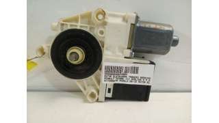 MOTOR ELEVALUNAS TRASERO DERECHO RENAULT MEGANE III BERLINA 5 P  - M.684604 / 827300003R