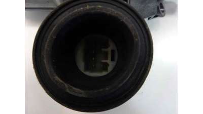 ELEVALUNAS DELANTERO DERECHO TOYOTA YARIS  - M.615341 / AV2621002331