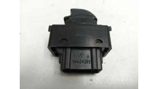 MANDO ELEVALUNAS DELANTERO DERECHO CITROEN BERLINGO CUADRO  - M.988465 / 96624281