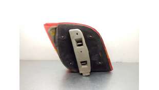 PILOTO TRASERO DERECHO FORD FIESTA BERL./COURIER 1.1 (49 CV) DE 1989 - D.645873 2