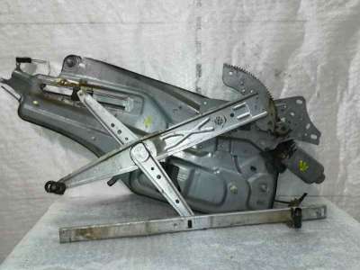 ELEVALUNAS DELANTERO IZQUIERDO RENAULT LAGUNA 1.8 (90 CV) DE 1994 - D.784619 / SIN REF.