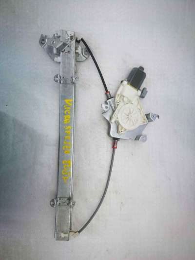 ELEVALUNAS DELANTERO IZQUIERDO NISSAN MICRA 1.2 (65 CV) DE 2003 - D.916997