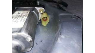 ELEVALUNAS DELANTERO DERECHO HYUNDAI ELANTRA 2.0 CRDi (113 CV) DE 2001 - D.1095325 / F0SS1A2099