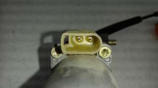 ELEVALUNAS DELANTERO DERECHO FORD COURIER 1.8 diesel DE 1996 - D.1699165