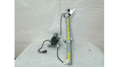 ELEVALUNAS DELANTERO DERECHO NISSAN PRIMERA TRAV. 1.8 16V (114 CV) DE 2000 - D.1811826 / 400600T3