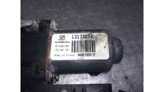 ELEVALUNAS DELANTERO DERECHO OPEL CORSA C 1.2 16V (75 CV) DE 2000 - D.1854823 / 400709F