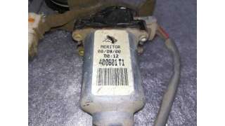 ELEVALUNAS DELANTERO IZQUIERDO NISSAN ALMERA 2.2 16V Turbodiesel (110 CV) DE 2000 - D.2143193 / 400601T1