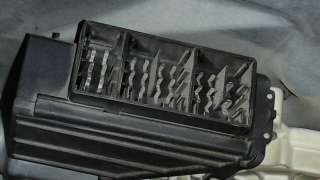 ELEVALUNAS DELANTERO DERECHO SEAT IBIZA 1.4 16V (75 CV) DE 2002 - D.2224243 / 6L3837752AD