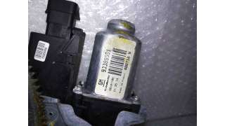 ELEVALUNAS DELANTERO IZQUIERDO OPEL MERIVA 1.7 16V CDTI (101 CV) DE 2003 - D.2325919 / 93389551