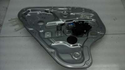 ELEVALUNAS TRASERO IZQUIERDO HYUNDAI I30 1.6 CRDi (116 CV) DE 2007 - D.2337783 / 834702L020