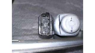ELEVALUNAS DELANTERO DERECHO RENAULT SCENIC II 1.9 dCi D (120 CV) DE 2002 - D.2438138 / SIN REF.