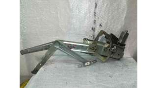 ELEVALUNAS DELANTERO IZQUIERDO OPEL TIGRA 1.4 16V (90 CV) DE 1994 - D.2525739 / 90520201