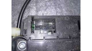 ELEVALUNAS TRASERO IZQUIERDO VOLKSWAGEN POLO 1.4 FSI (86 CV) DE 2009 - D.2577240 / 6R0959811F