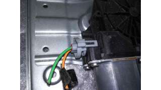 ELEVALUNAS DELANTERO DERECHO RENAULT CLIO III 1.5 dCi D (86 CV) DE 2005 - D.2583012 / 400861F