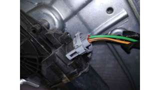 ELEVALUNAS DELANTERO IZQUIERDO RENAULT CLIO III 1.5 dCi D (86 CV) DE 2005 - D.2583029 / 400860F