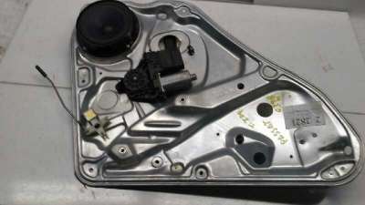 ELEVALUNAS TRASERO IZQUIERDO VOLKSWAGEN PASSAT BERLINA 1.9 TDI (116 CV) DE 1996 - D.2586549 / 3B5839751AT