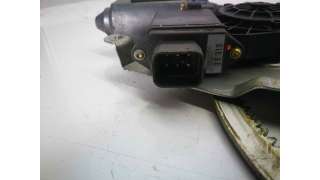 ELEVALUNAS DELANTERO DERECHO OPEL OMEGA B 2.5 V6 (170 CV) DE 1994 - D.2619780 / 09192630