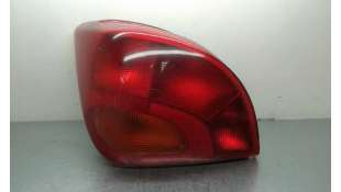 PILOTO TRASERO IZQUIERDO FORD FIESTA BERLINA 1.8 TDDI Turbodiesel (75 CV) DE 2000 - D.2626382