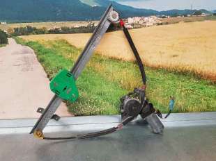 ELEVALUNAS DELANTERO DERECHO FORD KA 1.3 8V Duratec (60 CV) DE 1997 - D.2630372 2