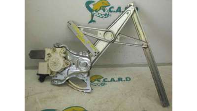ELEVALUNAS DELANTERO DERECHO TOYOTA COROLLA 1.6 16V (110 CV) DE 2003 - D.2662106 / 6981002130