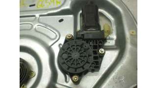 ELEVALUNAS DELANTERO IZQUIERDO HYUNDAI TUCSON 2.0 CRDi (113 CV) DE 2004 - D.2664490 / 824502E000