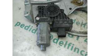 ELEVALUNAS DELANTERO DERECHO OPEL ASTRA F BERLINA 1.6 16V (101 CV) DE 1995 - D.2674529 / 90360536