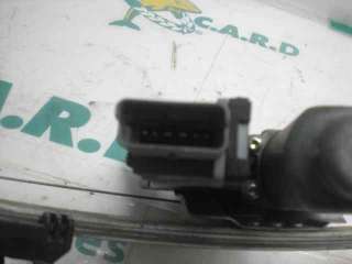 ELEVALUNAS DELANTERO DERECHO CITROEN C3 1.4 (73 CV) DE 2008 - D.2769638 / 9222AP