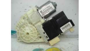 MOTOR ELEVALUNAS DELANTERO DERECHO CITROEN C4 BERLINA 1.6 16V HDi (90 CV) DE 2004 - D.2805305 / 9681574880