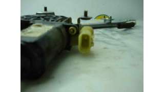 ELEVALUNAS DELANTERO IZQUIERDO HYUNDAI GETZ 1.5 CRDi (82 CV) DE 2003 - D.2841695 / 824031C010