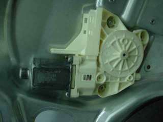 ELEVALUNAS DELANTERO DERECHO FORD FOCUS BERLINA 1.6 TDCi (109 CV) DE 2004 - D.2849950 / 4M5T14553