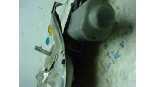 ELEVALUNAS DELANTERO DERECHO RENAULT LAGUNA 2.0 (113 CV) DE 1994 - D.2851352 / 7701367866