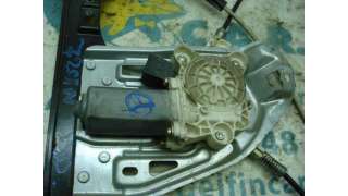 ELEVALUNAS DELANTERO DERECHO MERCEDES CLASE C  BERLINA 2.7 CDI 20V (170 CV) DE 2000 - D.2853008 / A2118201742