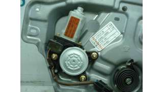 ELEVALUNAS DELANTERO DERECHO HYUNDAI SANTA FE 2.0 CRDi (113 CV) DE 2001 - D.2853756 / 8240626000