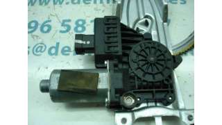 ELEVALUNAS DELANTERO IZQUIERDO OPEL ASTRA H BERLINA 1.7 16V CDTI (101 CV) DE 2004 - D.2873267 / 93178695