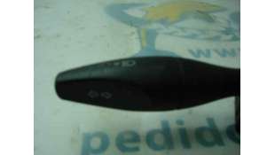 MANDO INTERMITENTES FORD FIESTA 1.4 16V (80 CV) DE 2001 - D.2884013 / 1S7T13335AE 2