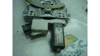 ELEVALUNAS DELANTERO DERECHO TOYOTA AVENSIS BERLINA 2.0 Turbodiesel (116 CV) DE 2004 - D.3001740 / 6981005050