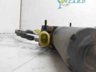 ELEVALUNAS DELANTERO DERECHO RENAULT CLIO II FASE I 1.4 16V (98 CV) DE 2000 - D.3020625