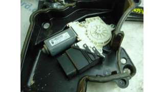 ELEVALUNAS TRASERO DERECHO SEAT LEON 1.9 TDI (105 CV) DE 2008 - D.3022129 / 1K0959704N