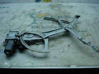 ELEVALUNAS DELANTERO IZQUIERDO OPEL ASTRA H BER. 1.7 16V CDTI (101 CV) DE 2006 - D.3024415 / 93178695