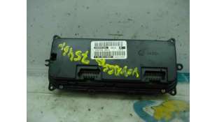 MANDO CLIMATIZADOR CHRYSLER VOYAGER 2.4 (147 CV) DE 2004 - D.3025221 / 12237739 2