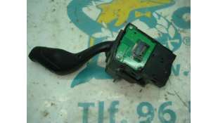 MANDO INTERMITENTES FORD FOCUS LIM. 1.6 TDCi (95 CV) DE 2010 - D.3038273 / AV6T13335AB 2