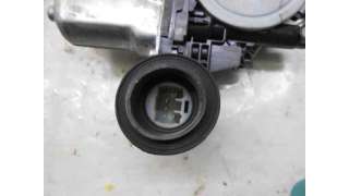 ELEVALUNAS DELANTERO DERECHO TOYOTA RAV 4 2.0 16V (152 CV) DE 2007 - D.3039152