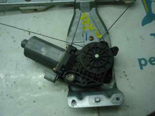 ELEVALUNAS TRASERO DERECHO CITROEN C3 1.4 HDi (68 CV) DE 2004 - D.3040104 / 922475