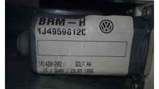 MOTOR ELEVALUNAS TRASERO DERECHO VOLKSWAGEN GOLF IV BERLINA 1.9 TDI (110 CV) DE 1998 - D.3058522 / 1J4959812C