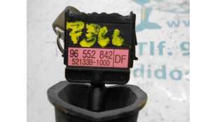 MANDO LIMPIA CHEVROLET NUBIRA BERLINA 1.6 (109 CV) DE 2005 - D.3071853 / 96552842 2