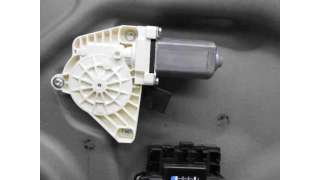 ELEVALUNAS TRASERO DERECHO MERCEDES CLASE A 2.0 CDI (109 CV) DE 2006 - D.3084086 ELEVALUNAS TRASERO DERECHO MERCEDES CLASE A 2.0 CDI (109 CV) DE 2006 - D.3084086